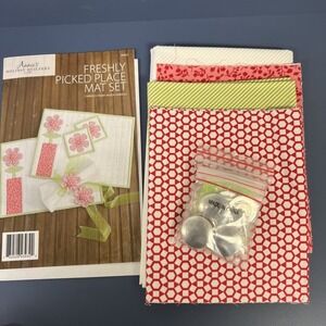 Annie's Holiday‎ Quilters Club Freshly Picked Place Mats W/Fabric Material Moda